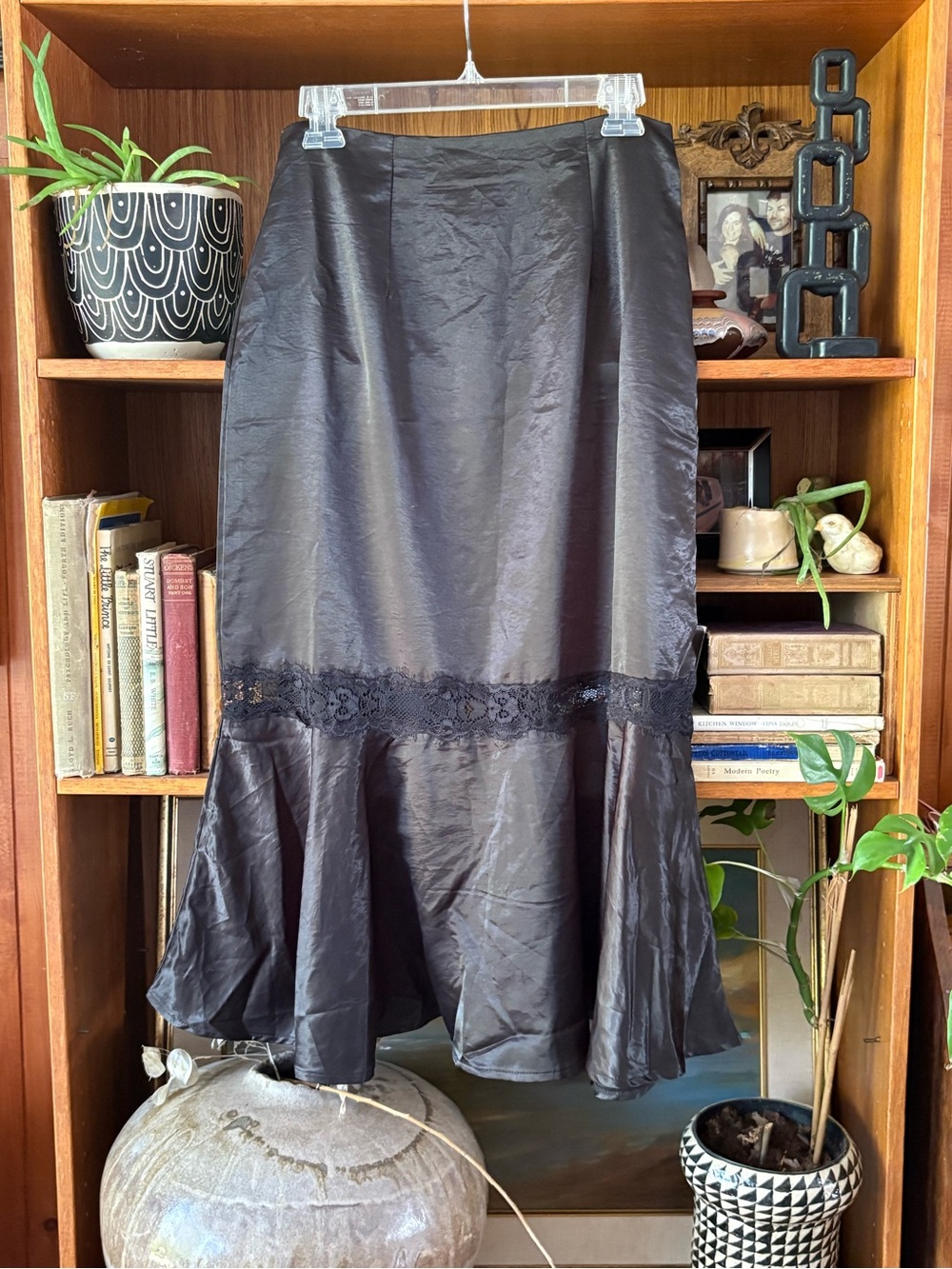 Grunge Lite / Dark Romantic Satin Lace Skirt M